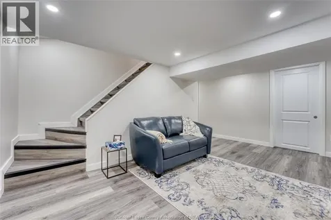 994 Edward Avenue Windsor ON N8S 2Z8