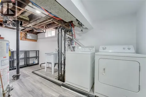 994 Edward Avenue Windsor ON N8S 2Z8