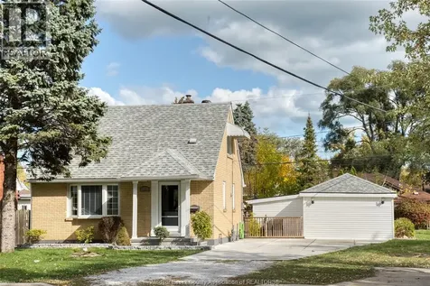 994 Edward Avenue Windsor ON N8S 2Z8