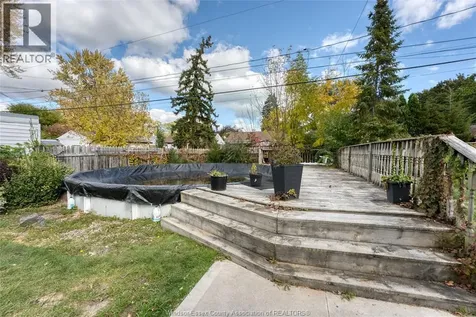 994 Edward Avenue Windsor ON N8S 2Z8