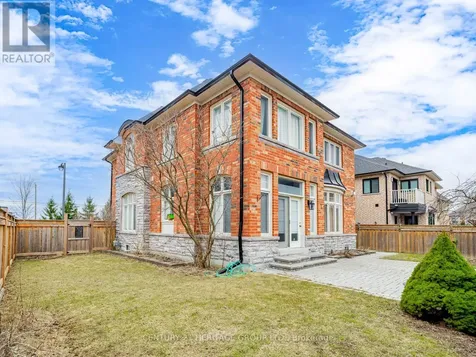 69 Morland Crescent Aurora ON L4G 7Z2