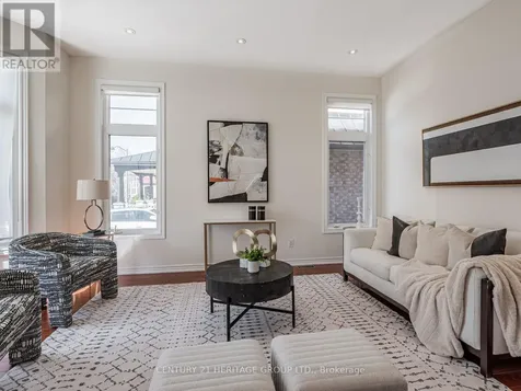 69 Morland Crescent Aurora ON L4G 7Z2