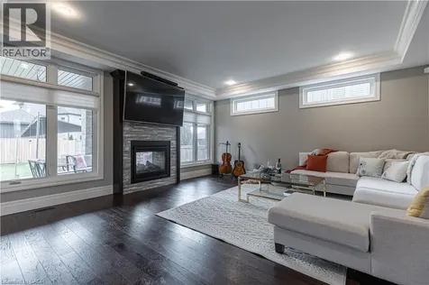2719 Torrey Pines Way London ON N6G 0K5