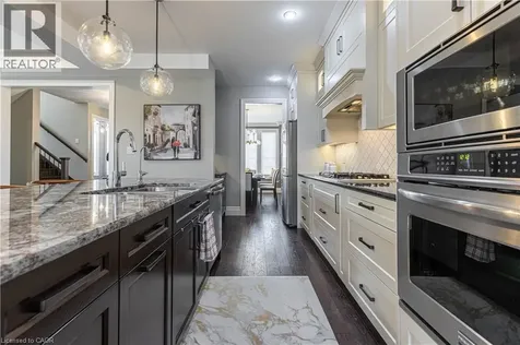 2719 Torrey Pines Way London ON N6G 0K5
