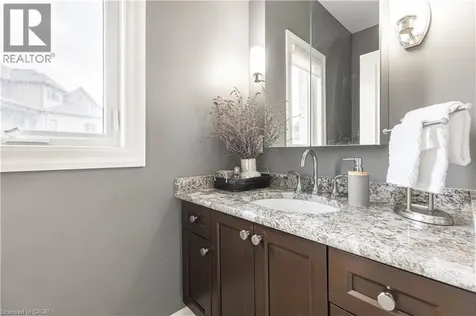 2719 Torrey Pines Way London ON N6G 0K5