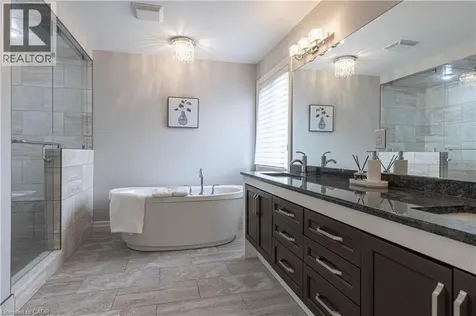 2719 Torrey Pines Way London ON N6G 0K5