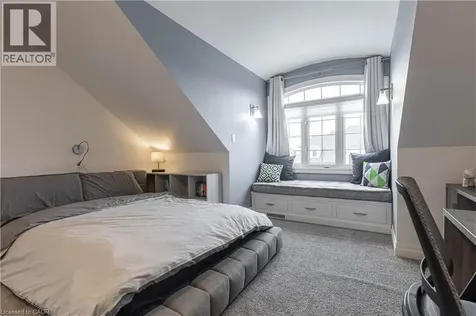 2719 Torrey Pines Way London ON N6G 0K5