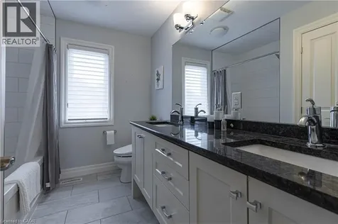 2719 Torrey Pines Way London ON N6G 0K5
