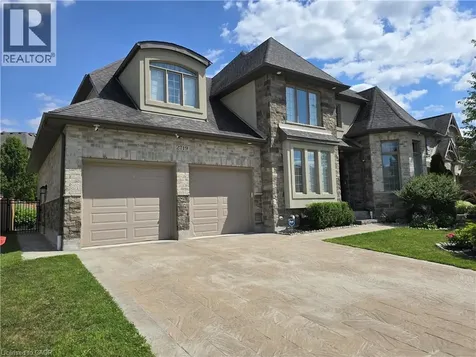 2719 Torrey Pines Way London ON N6G 0K5