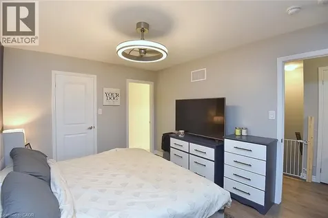 1317 Leriche Way Milton ON L9E 0H5