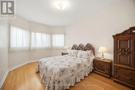 34 Kirkwood Crescent Caledon ON L7C 1B8