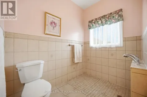 34 Kirkwood Crescent Caledon ON L7C 1B8