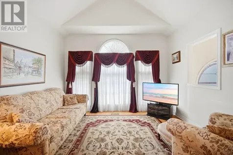 34 Kirkwood Crescent Caledon ON L7C 1B8