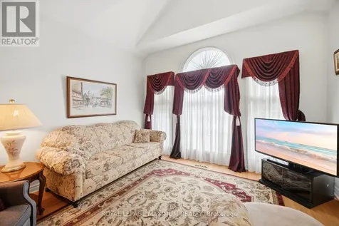 34 Kirkwood Crescent Caledon ON L7C 1B8