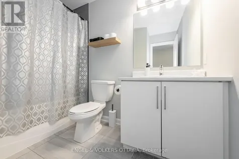 517 Galmoy Way Ottawa ON K2J 6V1
