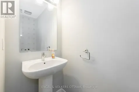 517 Galmoy Way Ottawa ON K2J 6V1