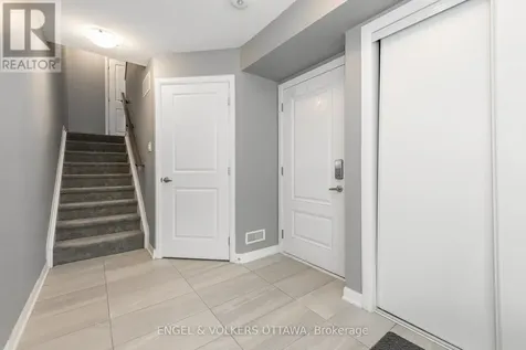 517 Galmoy Way Ottawa ON K2J 6V1