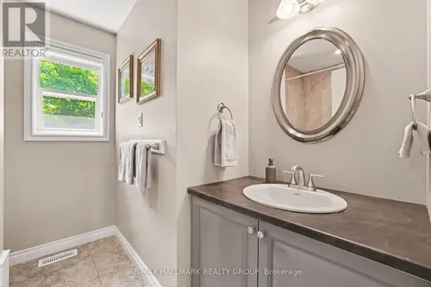 184 Charmont Way Ottawa ON K0A 3M0