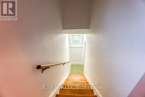 448 Holland Avenue Ottawa ON K1Y 0Z5