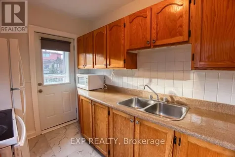 448 Holland Avenue Ottawa ON K1Y 0Z5