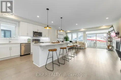 616 Moonflower Crescent Ottawa ON K1T 0X8