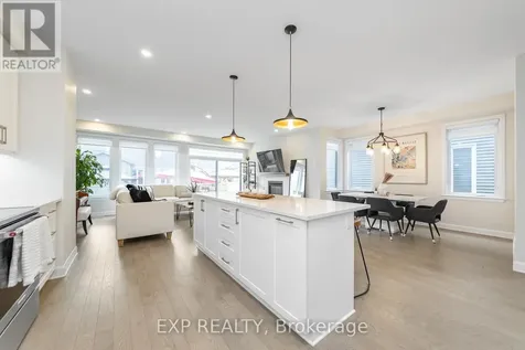 616 Moonflower Crescent Ottawa ON K1T 0X8