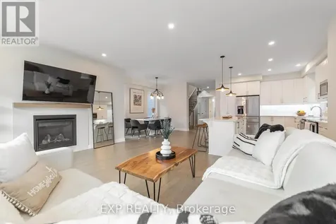 616 Moonflower Crescent Ottawa ON K1T 0X8