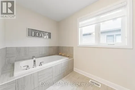 616 Moonflower Crescent Ottawa ON K1T 0X8