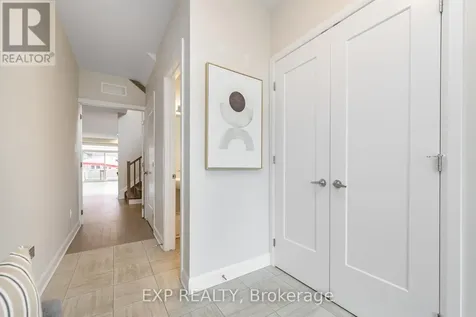 616 Moonflower Crescent Ottawa ON K1T 0X8