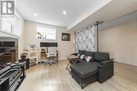 616 Moonflower Crescent Ottawa ON K1T 0X8