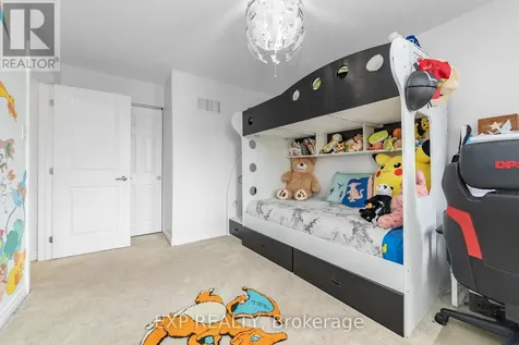 155 Lily Pond Street Ottawa ON K2M 0J5