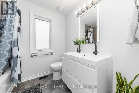155 Lily Pond Street Ottawa ON K2M 0J5