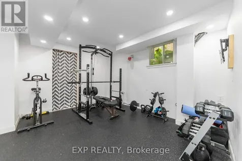 155 Lily Pond Street Ottawa ON K2M 0J5