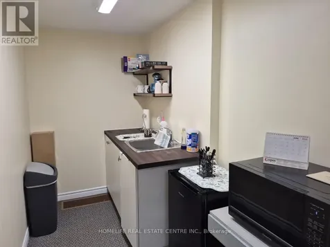 45 Dalkeith Drive Brantford ON N3P 1M1