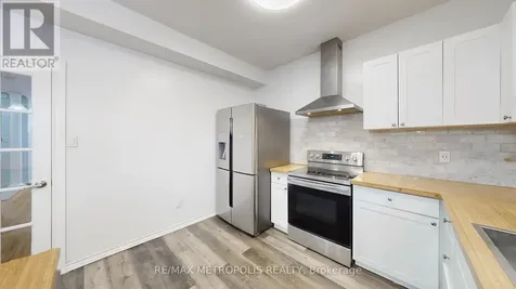 183 Valmont Court Hamilton (ancaster) ON L9G 5A1