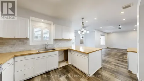 183 Valmont Court Hamilton (ancaster) ON L9G 5A1