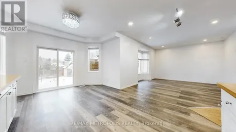 183 Valmont Court Hamilton (ancaster) ON L9G 5A1