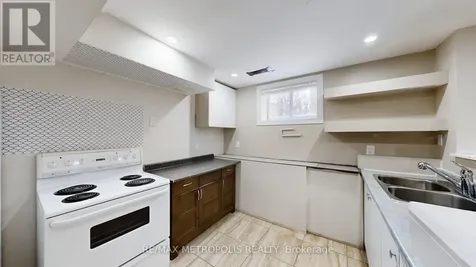 183 Valmont Court Hamilton (ancaster) ON L9G 5A1