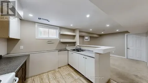 183 Valmont Court Hamilton (ancaster) ON L9G 5A1