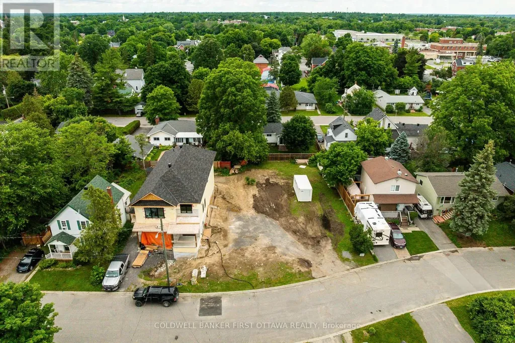 165 King Street Carleton Place ON K7C 1G5