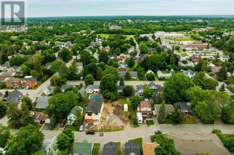 165 King Street Carleton Place ON K7C 1G5