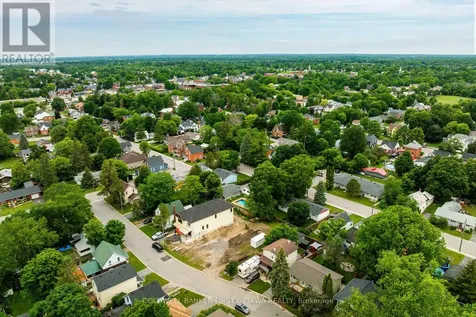 165 King Street Carleton Place ON K7C 1G5