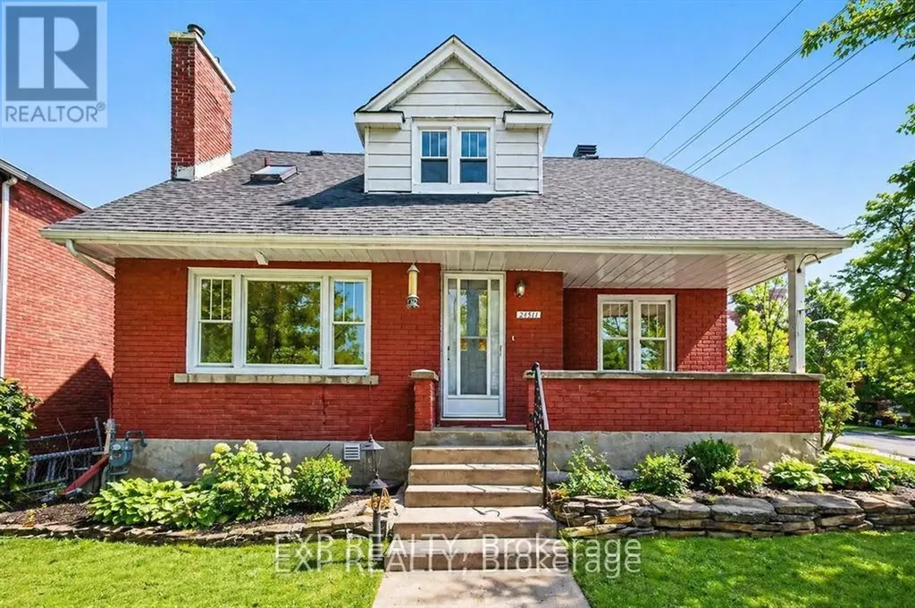 2511 Junction Avenue Ottawa ON K1V 8G9
