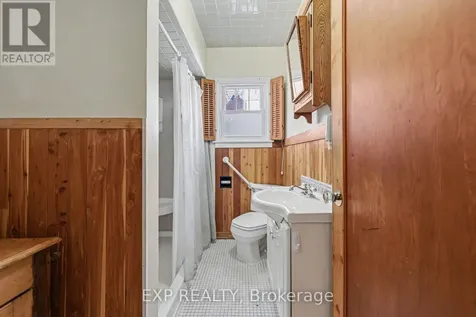 2511 Junction Avenue Ottawa ON K1V 8G9