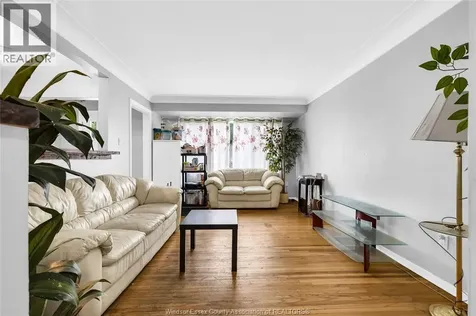 1158 Dot Avenue Windsor ON N9C 3J1