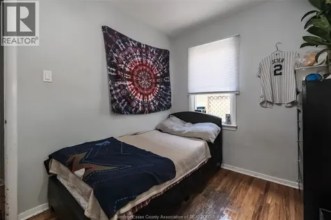 1158 Dot Avenue Windsor ON N9C 3J1
