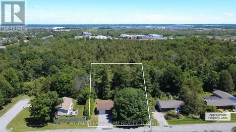 5 Caribou Avenue Ottawa ON K2S 1M5
