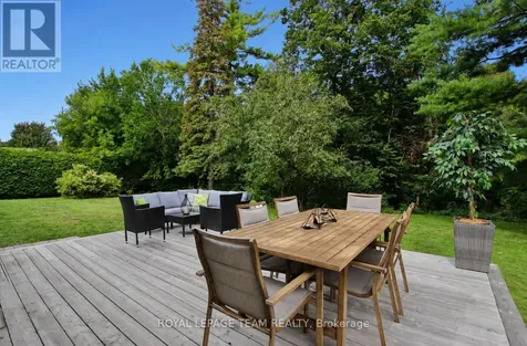 5 Caribou Avenue Ottawa ON K2S 1M5