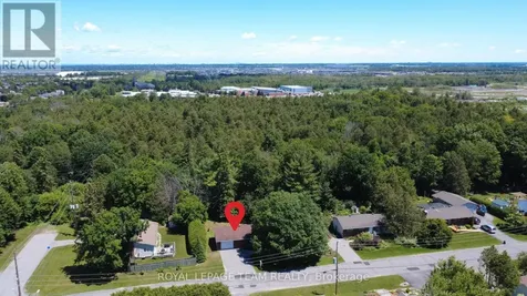 5 Caribou Avenue Ottawa ON K2S 1M5