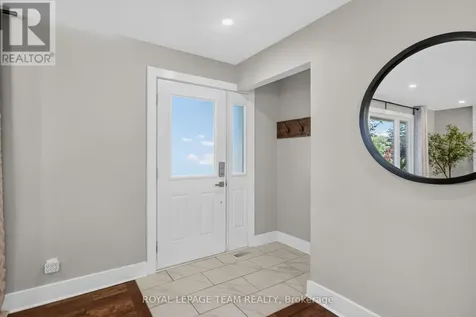 5 Caribou Avenue Ottawa ON K2S 1M5
